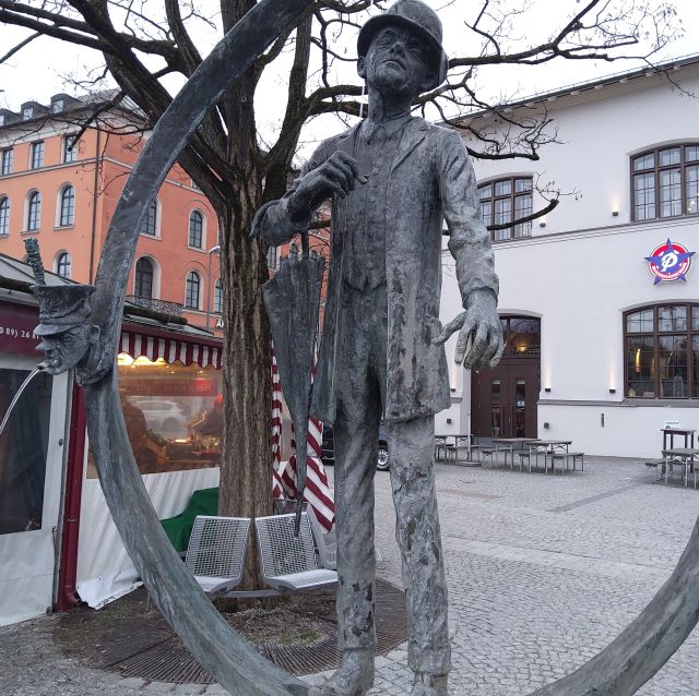 Karl-Valentin-Statue, Viktualienmarkt, München